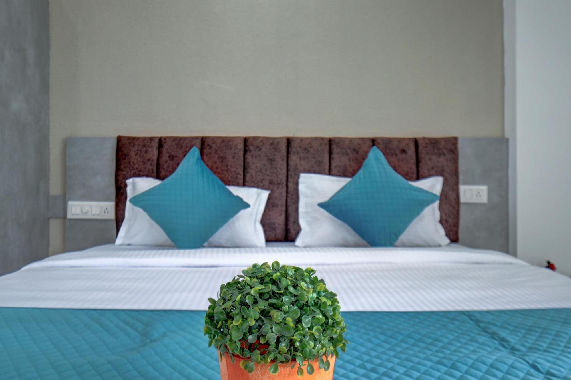 Hotel Cloud 9 Luxury Stay Mysore Ngoại thất bức ảnh